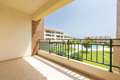 Apartamento T2 para Arrendamento em Quarteira