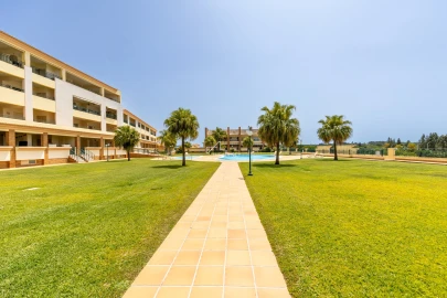 Apartamento T2 para Arrendamento em Quarteira