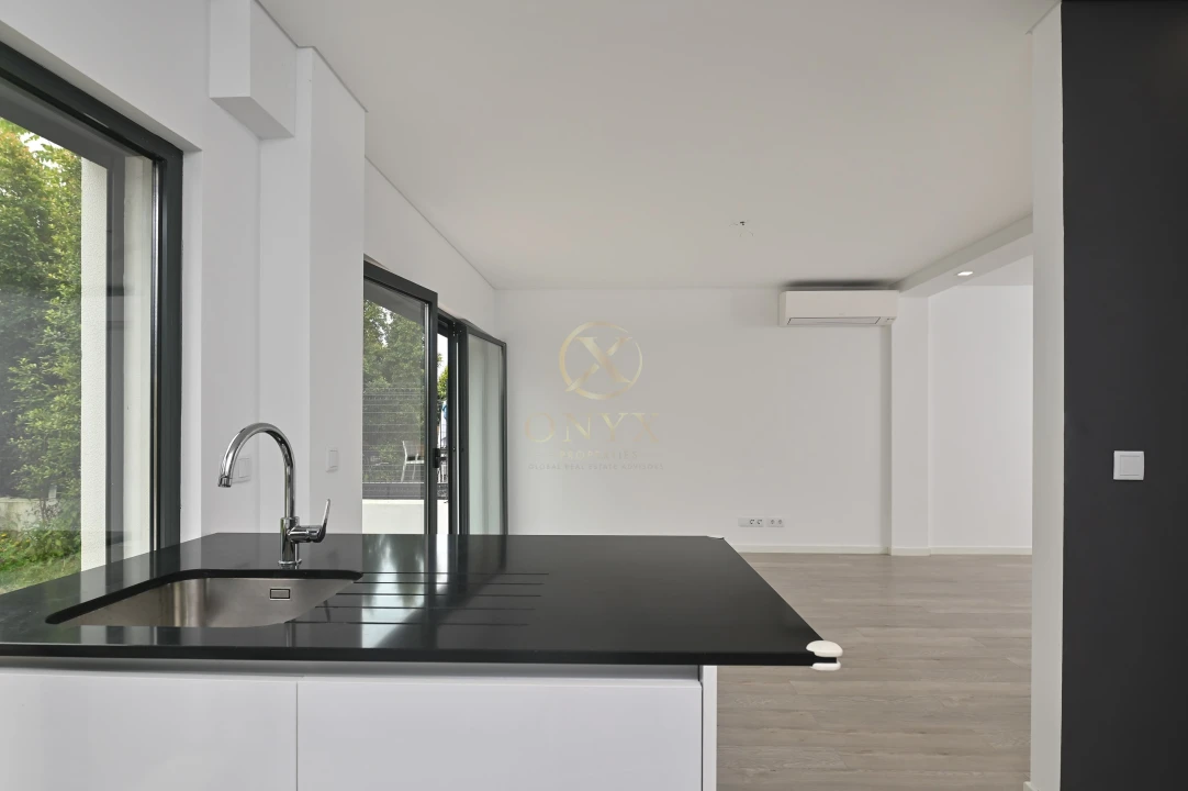 Moradia T3 para Venda em Carcavelos e Parede Foto 7