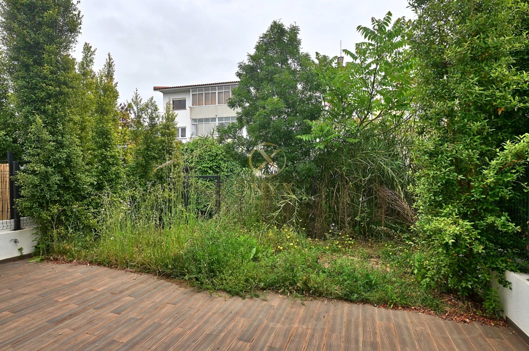 Moradia T3 para Venda em Carcavelos e Parede Foto 25