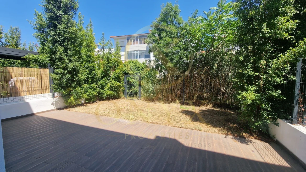 Moradia T3 para Venda em Carcavelos e Parede Foto 26