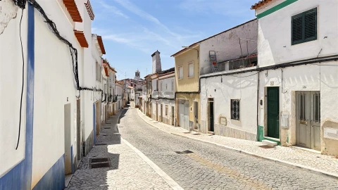 Moradia T2 para Venda em Borba (São Bartolomeu)