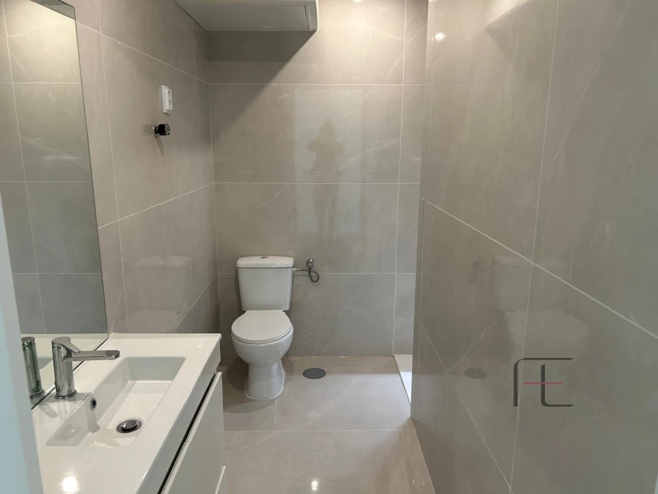Apartamento T0 para Venda em Matosinhos e Leça da Palmeira Foto 7