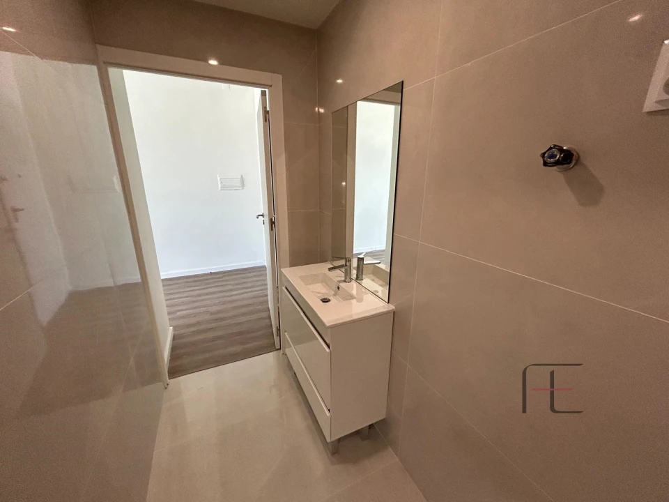 Apartamento T0 para Venda em Matosinhos e Leça da Palmeira Foto 11