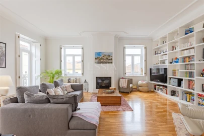Apartamento T4 para Venda em Aldoar, Foz do Douro e Nevogilde