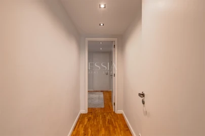 Apartamento T4 para Venda em Aldoar, Foz do Douro e Nevogilde