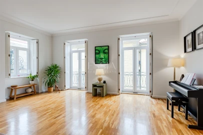 Apartamento T4 para Venda em Aldoar, Foz do Douro e Nevogilde