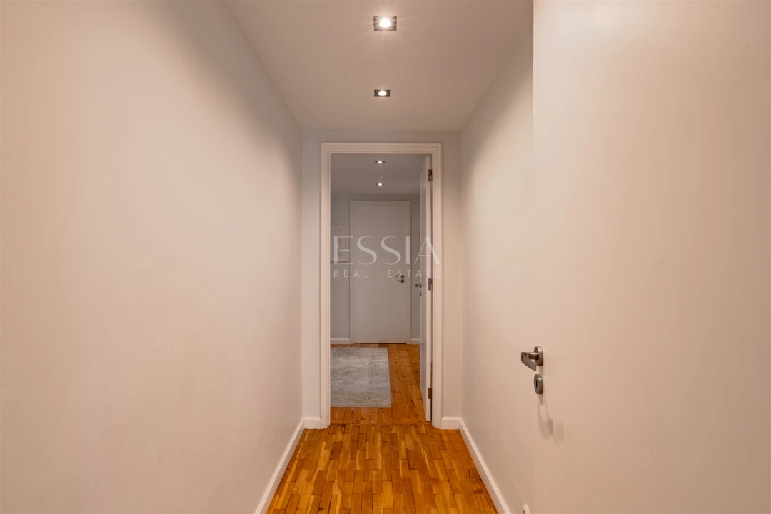 Apartamento T4 para Venda em Aldoar, Foz do Douro e Nevogilde Foto 14