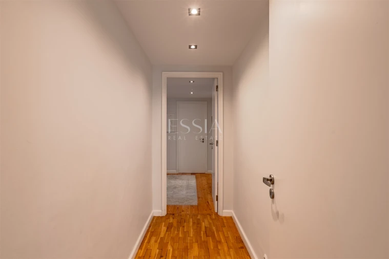 Apartamento T4 para Venda em Aldoar, Foz do Douro e Nevogilde Foto 14