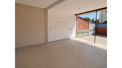 Moradia T1 para Venda em Mafamude e Vilar do Paraíso