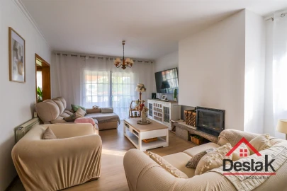 Moradia T4 para Venda em Ranhados