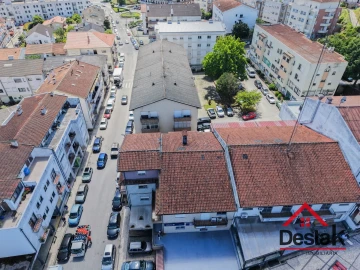 Prédio para Venda em São Pedro do Sul, Várzea e Baiões