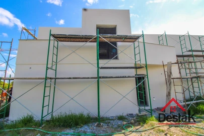 Moradia T4 para Venda em Campo