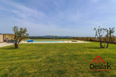 Moradia T3 para Venda em Castro Daire
