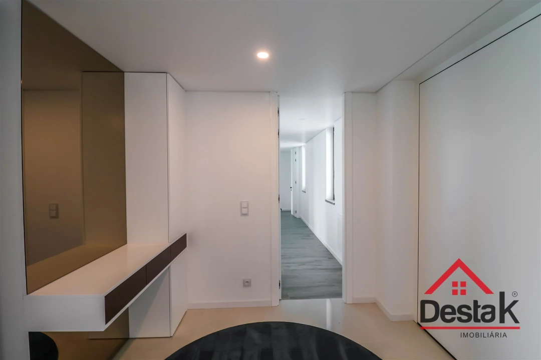 Moradia T3 para Venda em Castro Daire Foto 10
