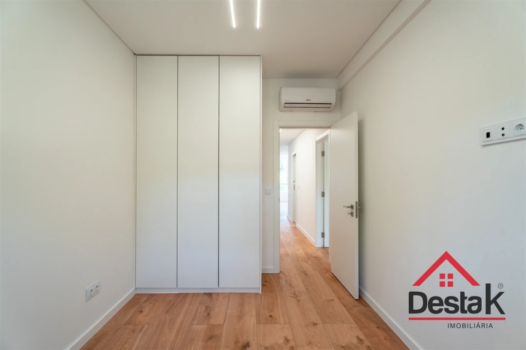 Apartamento T3 para Venda em Benfica Foto 16