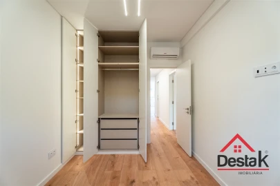 Apartamento T3 para Venda em Benfica