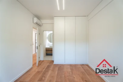 Apartamento T3 para Venda em Benfica