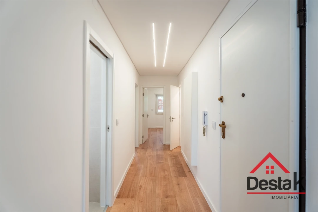 Apartamento T3 para Venda em Benfica Foto 9