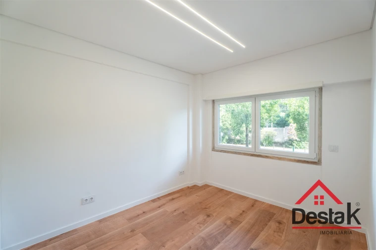 Apartamento T3 para Venda em Benfica Foto 18