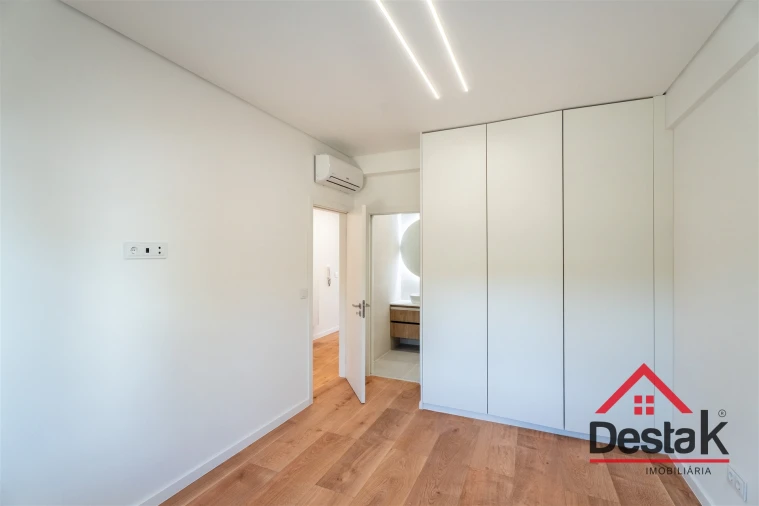 Apartamento T3 para Venda em Benfica Foto 19