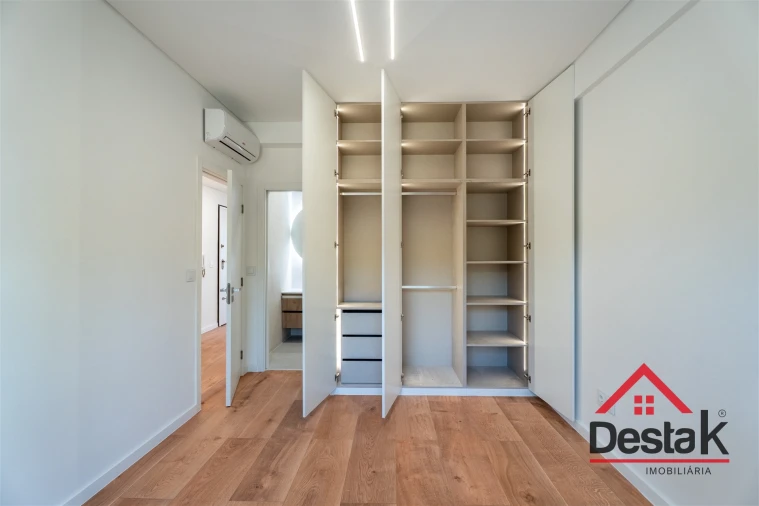 Apartamento T3 para Venda em Benfica Foto 21