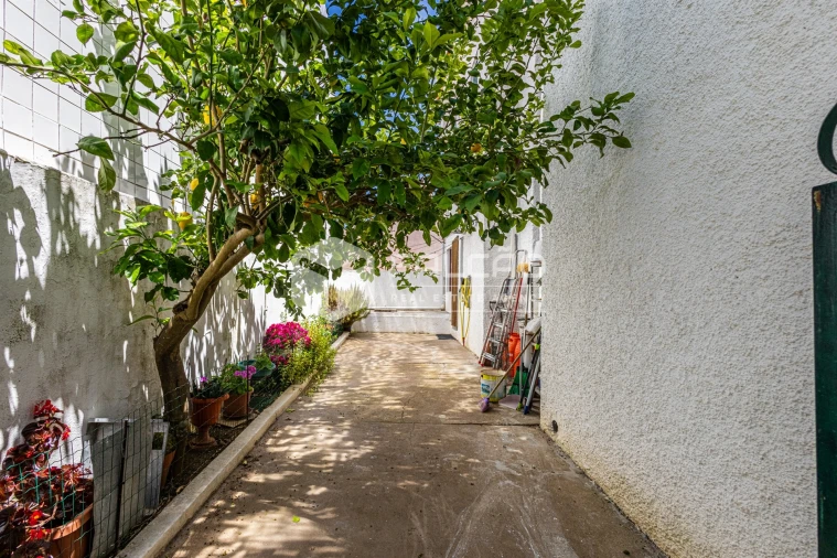Moradia T5 para Venda em Assunção, Ajuda, Salvador e Santo Ildefonso Foto 63