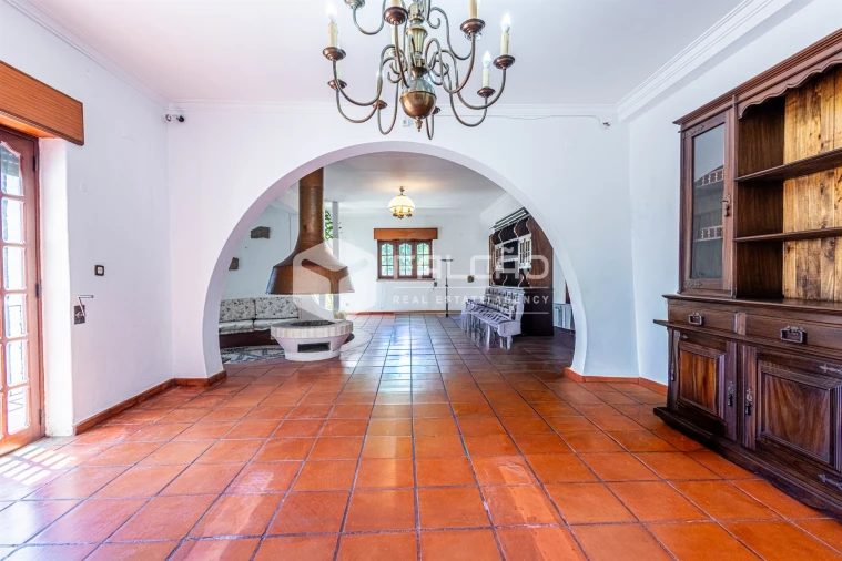 Moradia T5 para Venda em Assunção, Ajuda, Salvador e Santo Ildefonso Foto 28