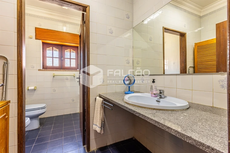 Moradia T5 para Venda em Assunção, Ajuda, Salvador e Santo Ildefonso Foto 33