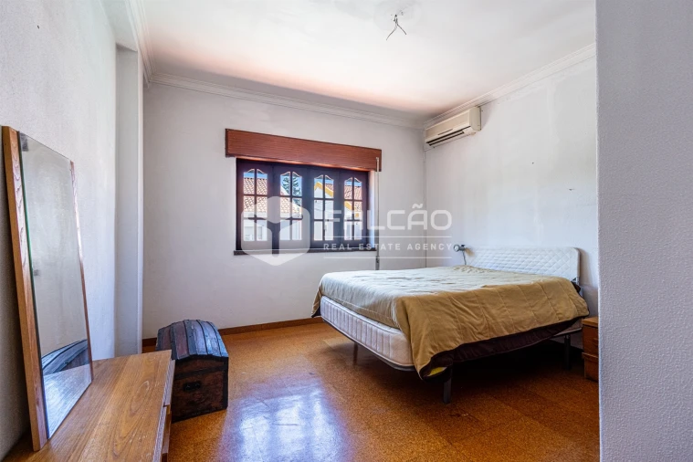 Moradia T5 para Venda em Assunção, Ajuda, Salvador e Santo Ildefonso Foto 37