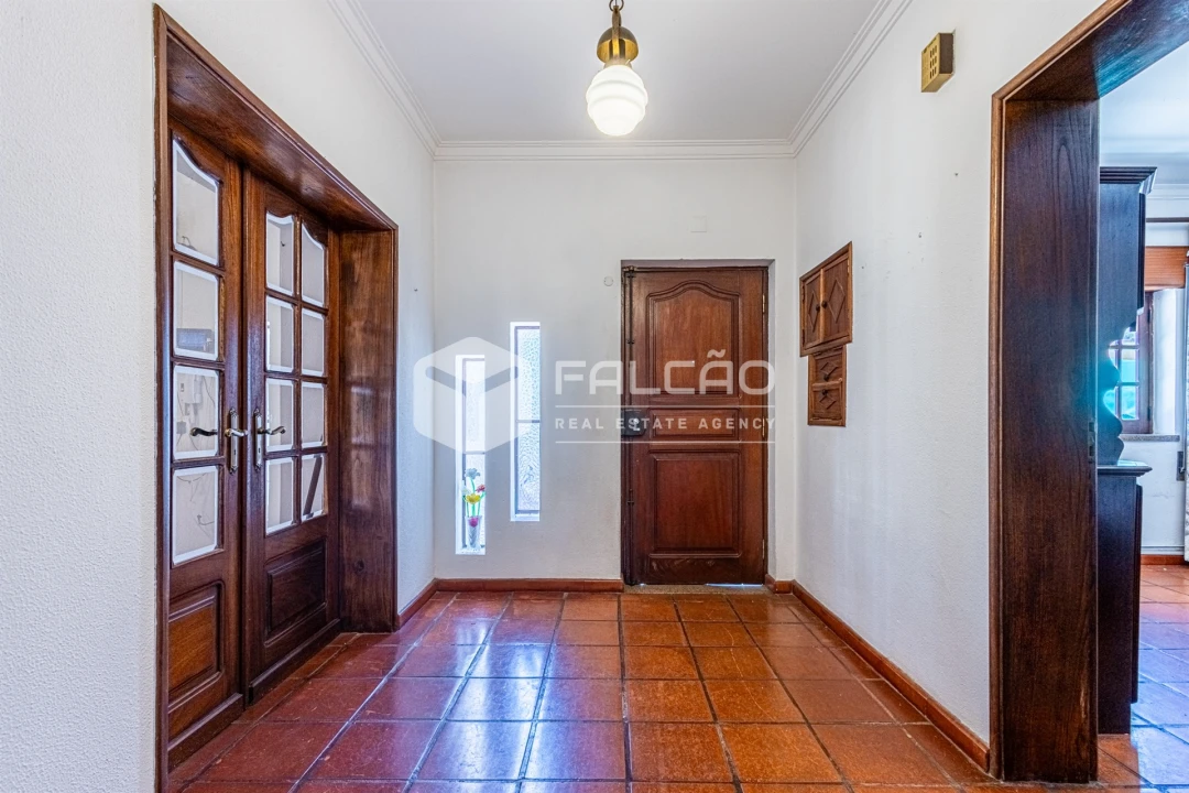 Moradia T5 para Venda em Assunção, Ajuda, Salvador e Santo Ildefonso Foto 60