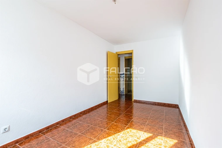 Apartamento T3 para Venda em Golegã Foto 26