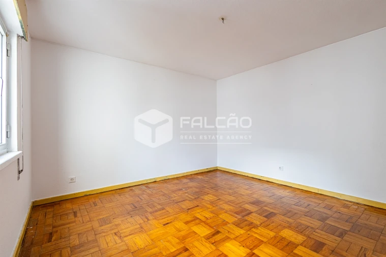 Apartamento T3 para Venda em Golegã Foto 18