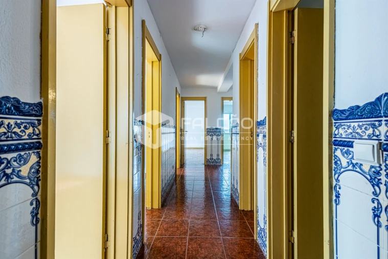 Apartamento T3 para Venda em Golegã Foto 8