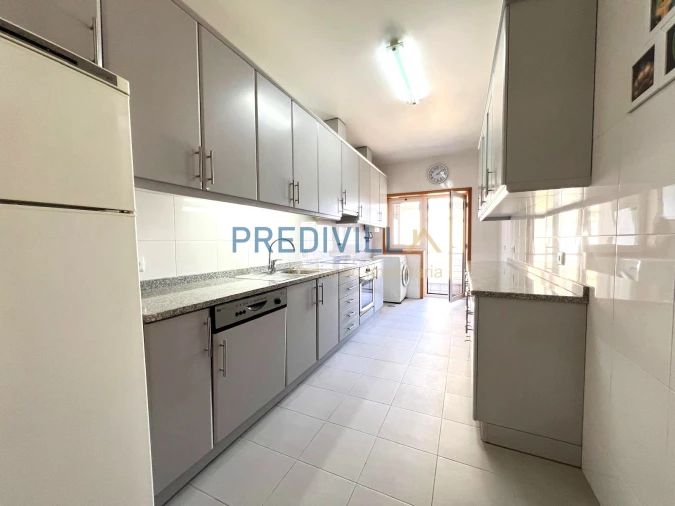 Apartamento T3 para Venda em Póvoa de Varzim, Beiriz e Argivai Foto 4