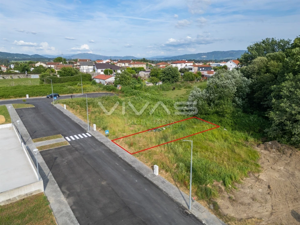 Moradia T3 para Venda em Loureira Foto 6
