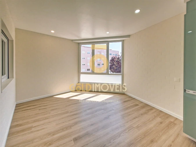 Apartamento T1 para Venda em Vila do Conde Foto 3