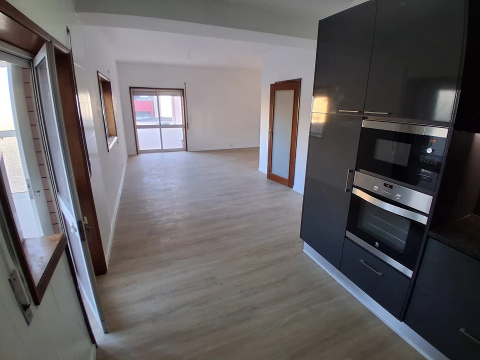 Apartamento T2 para Venda em Baguim do Monte (Rio Tinto) Foto 2