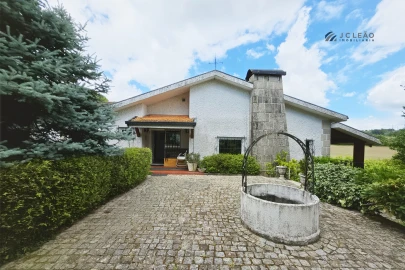 Quinta T4 para Venda em Paredes