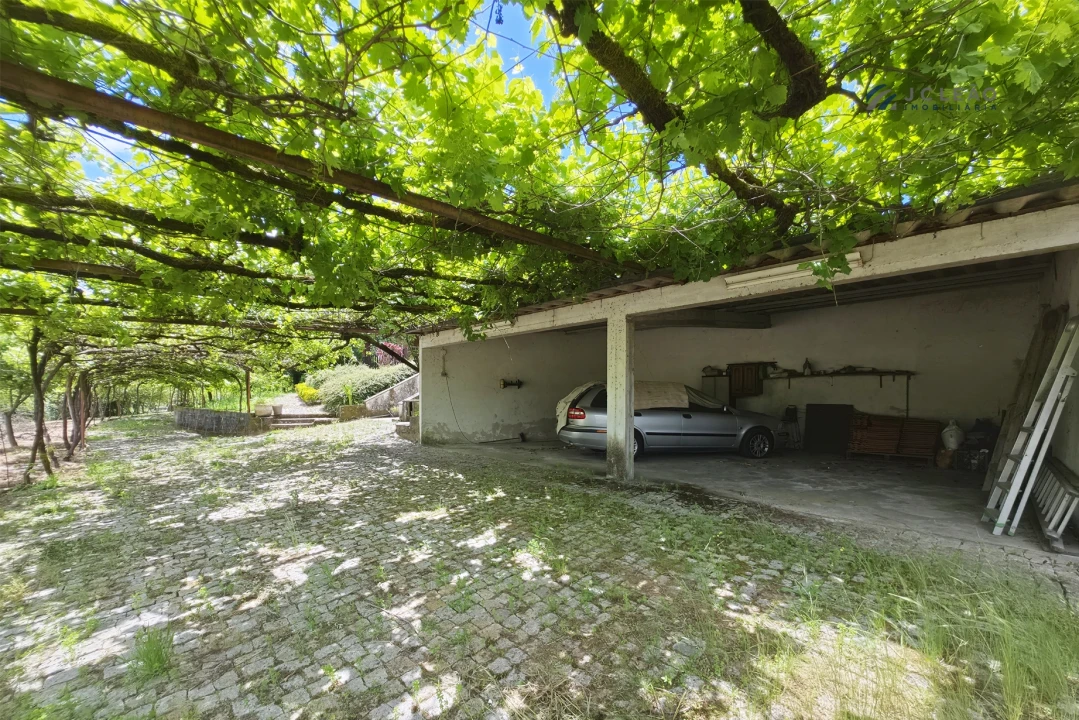 Quinta T4 para Venda em Paredes Foto 33