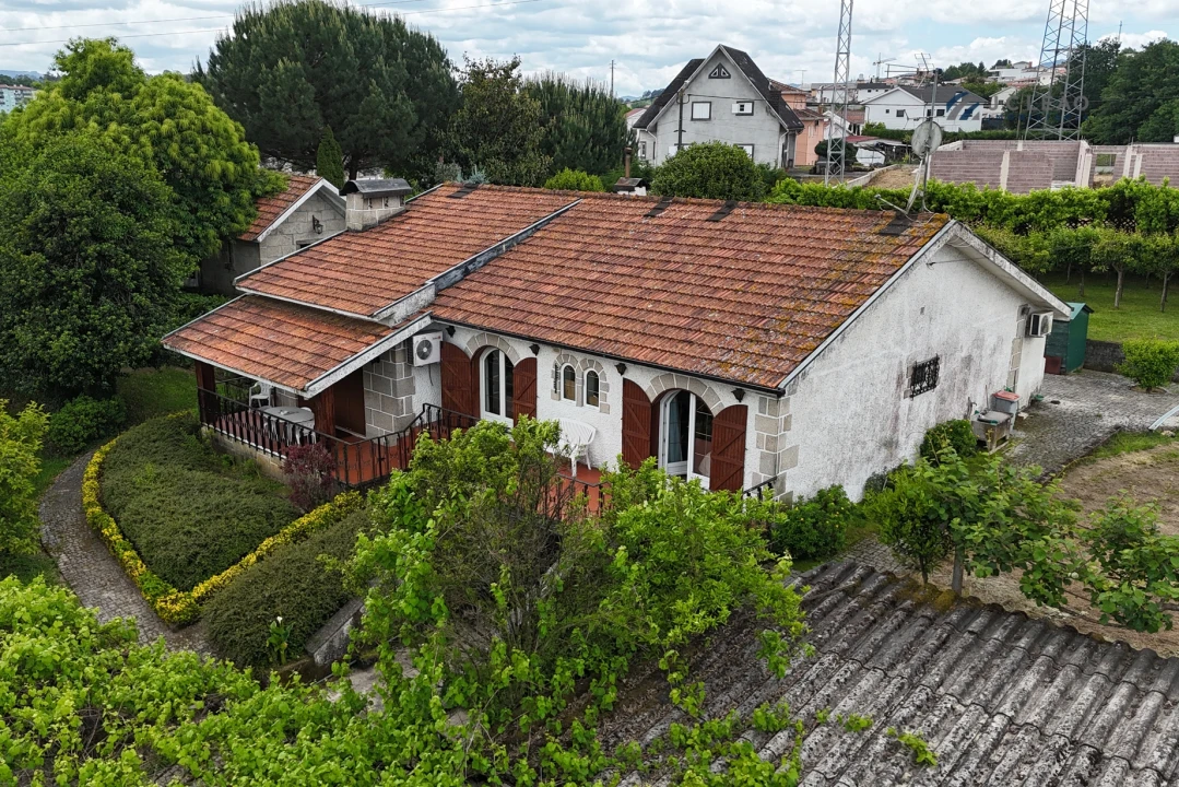 Quinta T4 para Venda em Paredes Foto 2