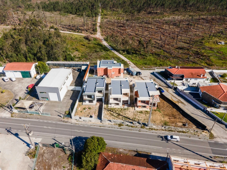 Moradia T4 para Venda em Maceira Foto 93