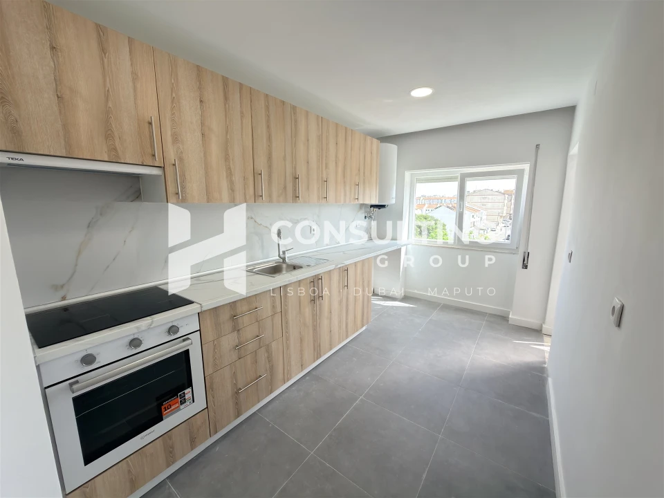 Apartamento T3 para Venda em Cacém e São Marcos Foto 1