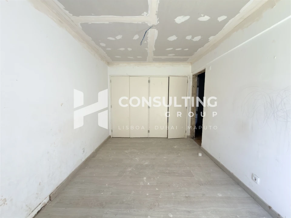 Apartamento T3 para Venda em Cacém e São Marcos Foto 23