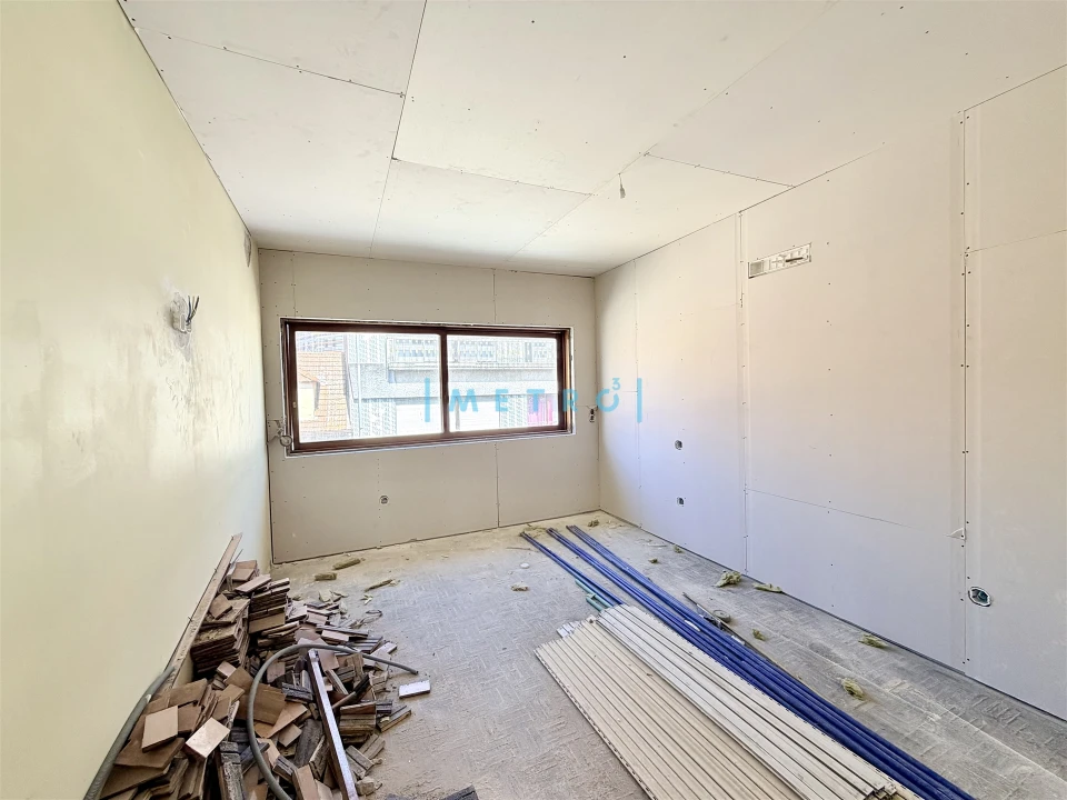 Apartamento T3 para Venda em Lordelo do Ouro e Massarelos Foto 7