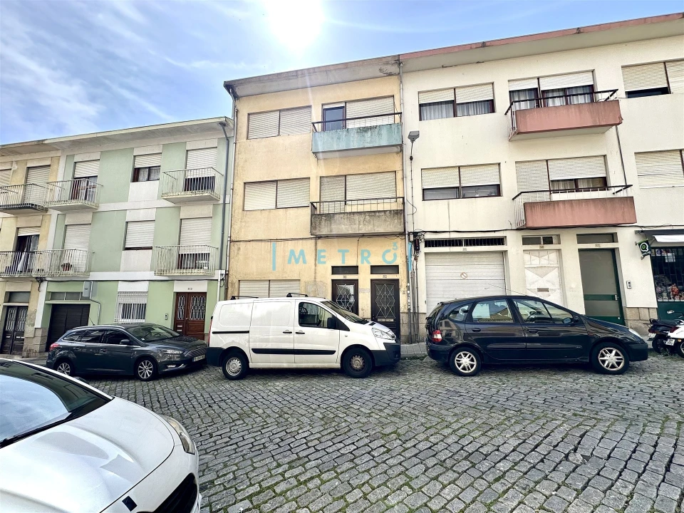 Apartamento T3 para Venda em Lordelo do Ouro e Massarelos Foto 23