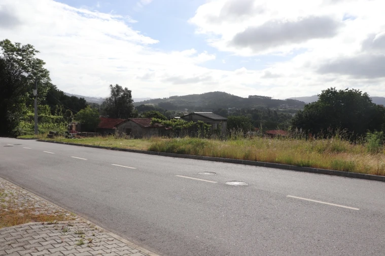 Quinta T3 para Venda em Azurem Foto 10