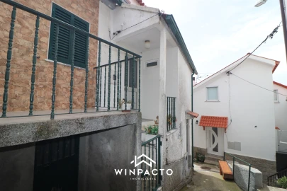 Moradia T4 para Venda em Aldeia das Dez