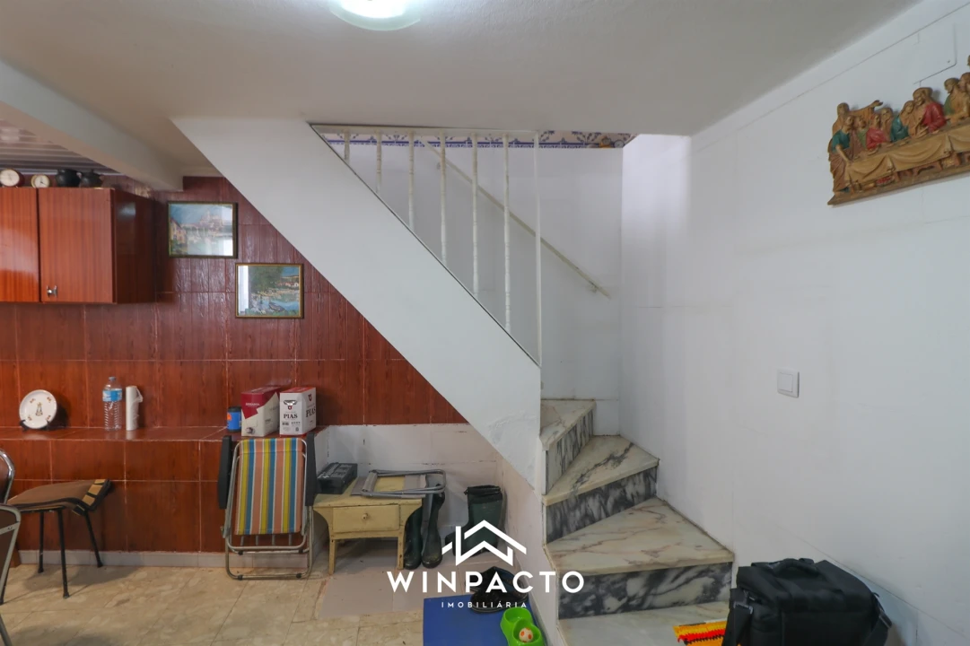 Moradia T4 para Venda em Aldeia das Dez Foto 30
