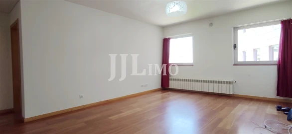 Apartamento T1 para Arrendamento em Parque das Nações